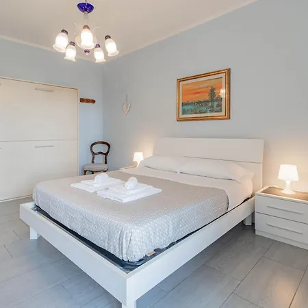 H11 Silver House
